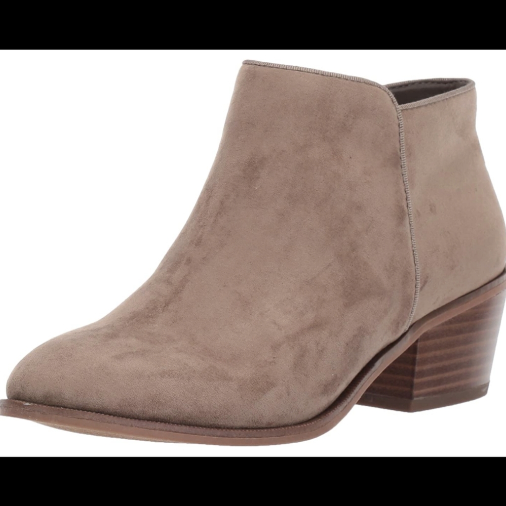 Amazon Essentials Aola ankle boots - BN